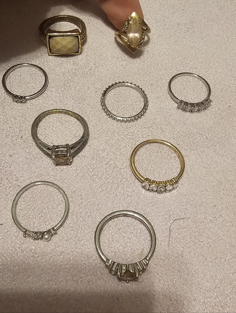 Lot Of 13 Rings - Picture 2 of 4